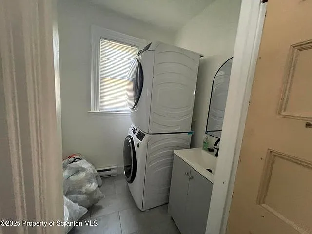 1218 Schlager St #1 — Photo 5
