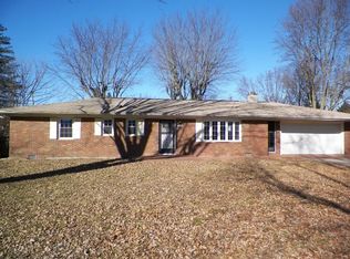 2006 E 45th St, Anderson, IN 46013