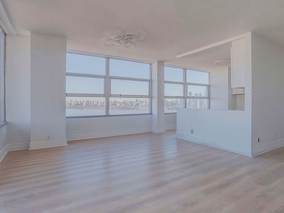 4th image of 6050 Boulevard East APT 10C