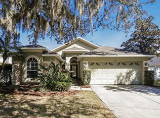 2010 Berry Lake Dr, Brandon, FL 33510