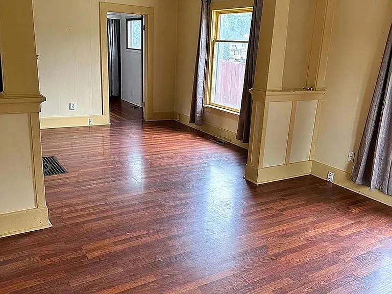 509 N Cle Elum St — Photo 5