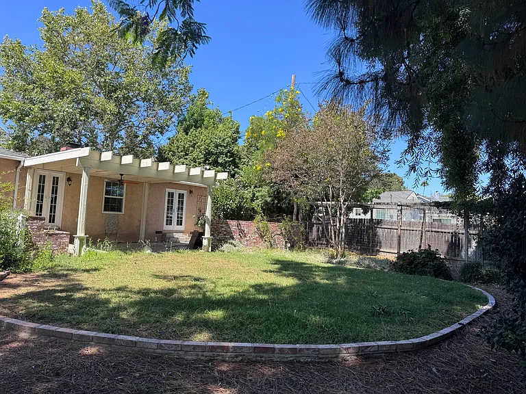 16732 E Main St — Photo 8