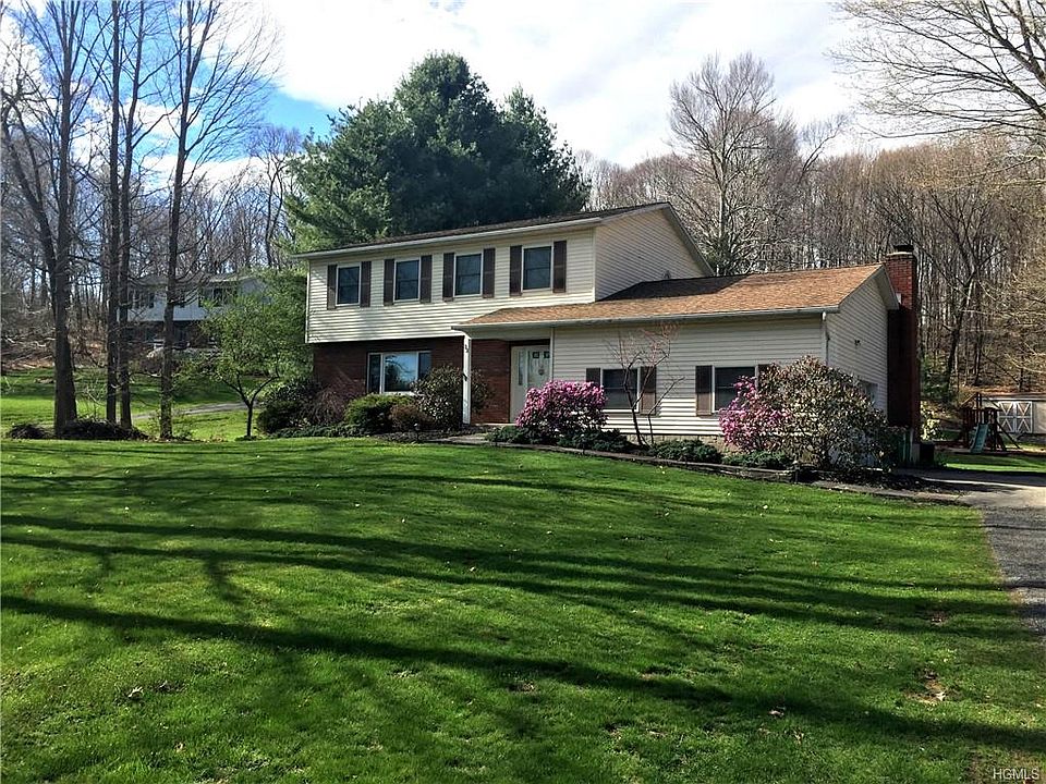 32 Newhard Pl, Hopewell Junction, NY 12533 | Zillow