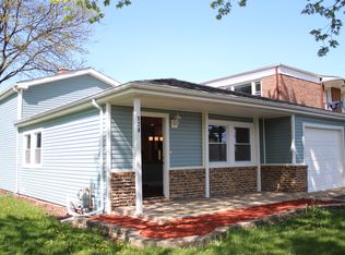 920 Glencoe Ter, Lake Zurich, IL