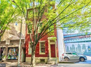 239 Race St, Philadelphia, PA 19106