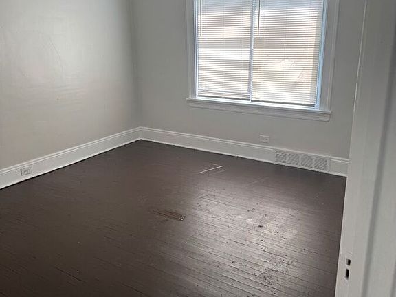5th image of 3526 E 151st St #1