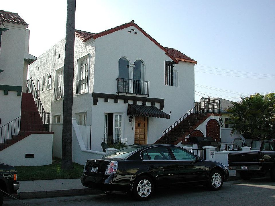 2nd image of 117 Prospect Ave