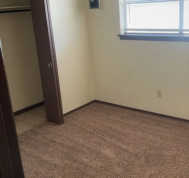 Avendale Pointe Apartments — Photo 42