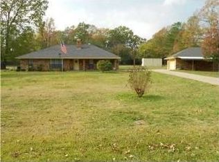 10412 Freeman Dr, Keithville, LA 71047