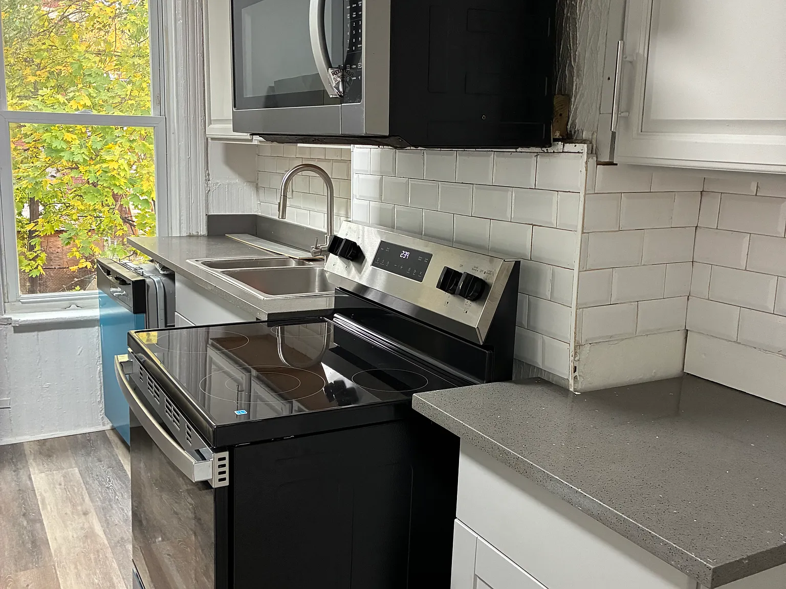 4 bed, 1200 sqft, $2,200 — Photo 4