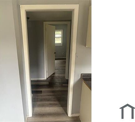 2nd image of 3000 Sunset St