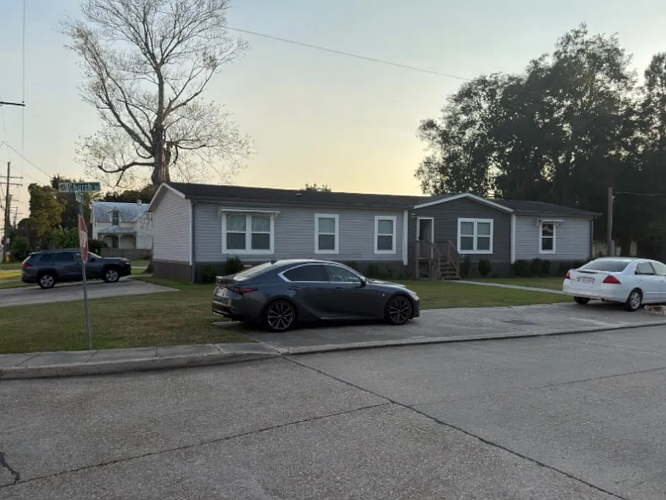 32610 Bowie St