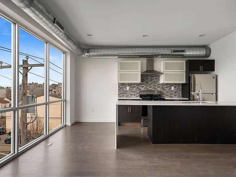 634 W Jefferson St #3 — Photo 7