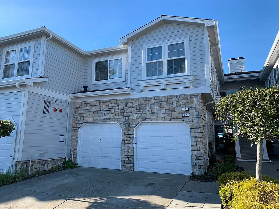 39 Outlook Cir