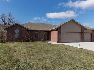 3037 N Albertha Ave, Springfield, MO 65803