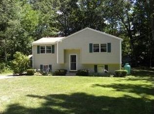 8 Lemyjoma Trl, Sandown, NH 03873