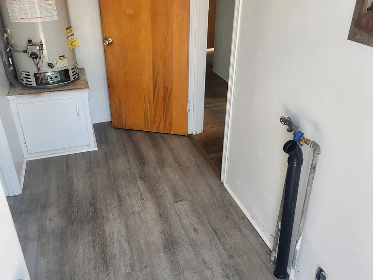 2017 Sylvia St — Photo 11