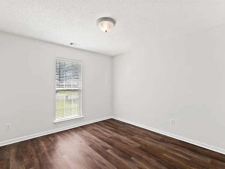371 Marshview Dr — Photo 29