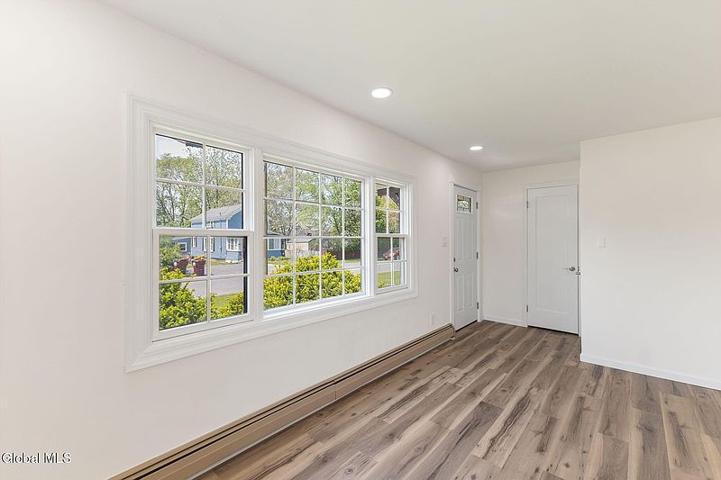 4th image of 2644 Van Dyke Avenue