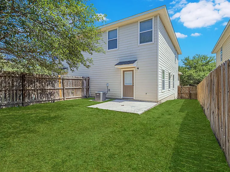 4919 Appleseed Ct — Photo 20