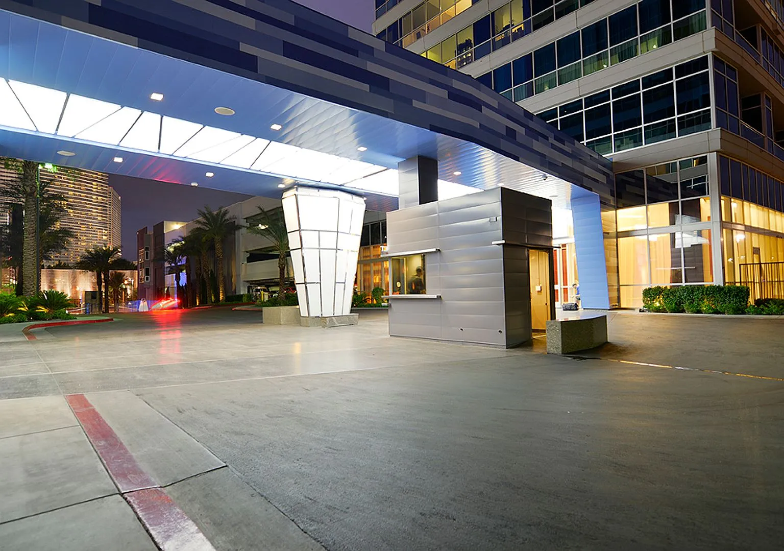 Panorama Towers 2, 1004-Panorama Towers 2BD Residence with Mountain Views — Photo 4