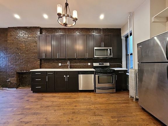 5th image of 166 Rogers Ave #1A