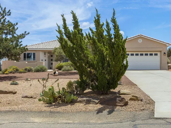 6814 Oersted Rd NE, Rio Rancho, NM 87144