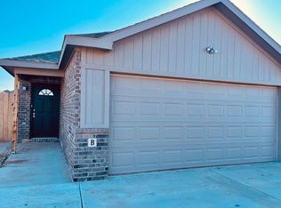 1019 Preston Trl #B, Wolfforth, TX 79382