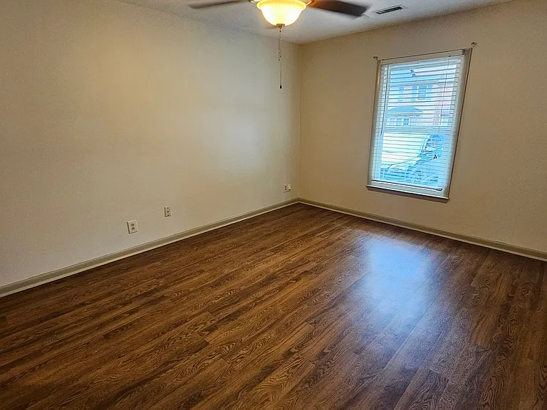 91 Edgemont Ave #4 — Photo 16