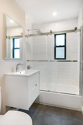 Sold by Five Star Realty Group | media 22