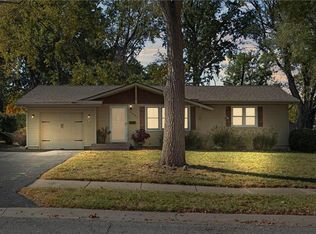 10801 W 72nd St, Shawnee, KS 66203