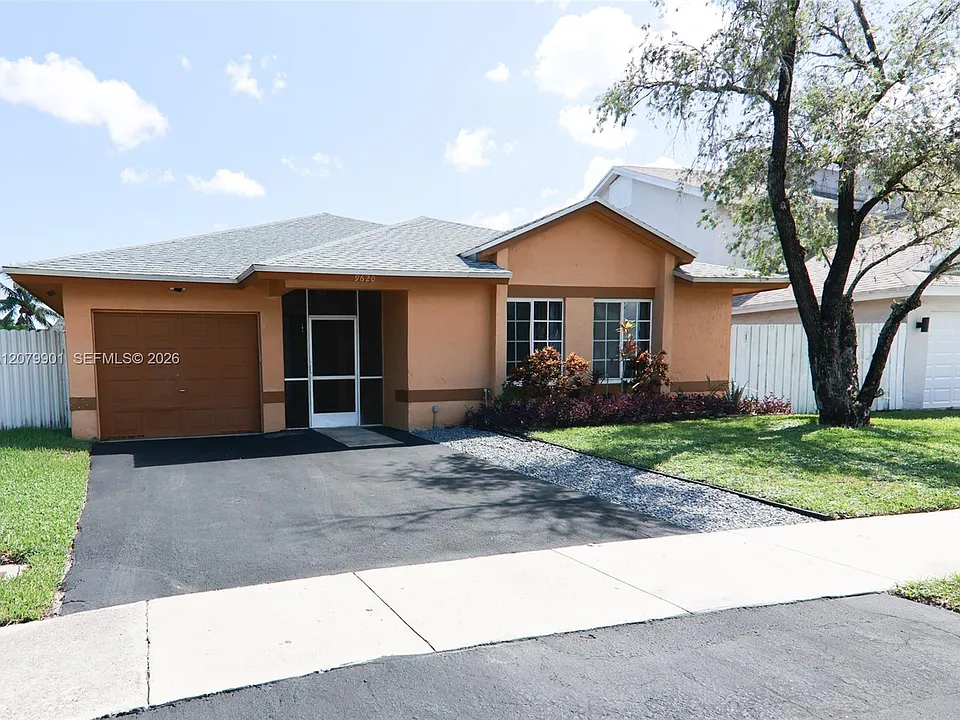 9620 SW 9th Ct