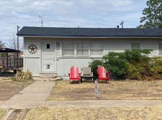 1207 Main Ave, Ralls, TX 79357