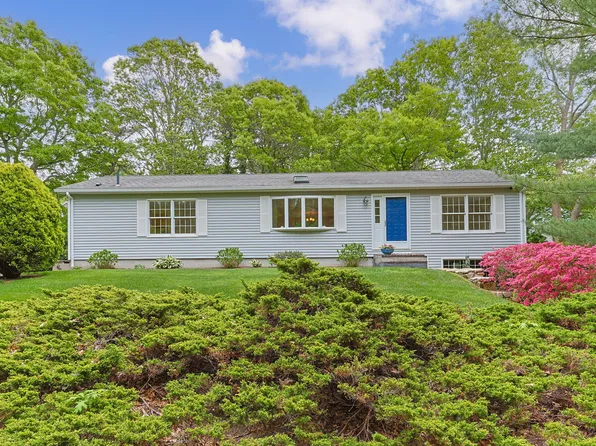 3 Sandy Fox Drive, Mashpee, MA 02649