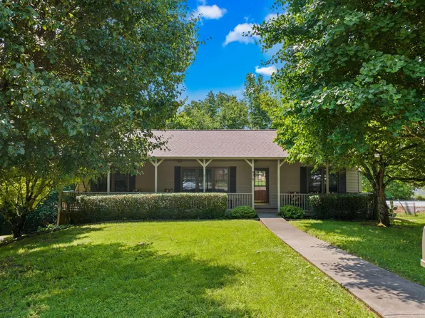 979 Cedar Trace Ln, Morristown, TN 37814