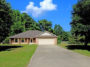 36 Falcon Dr, Picayune, MS 39466