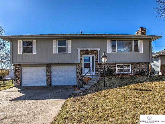 3rd image of 20231 Pinkney St