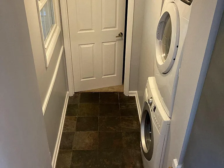 7905 Esther Dr — Photo 12