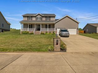 158 Scarlet Dr, Poca, WV 25159