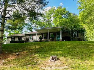 19142 Pinehurst Est, Rush, KY 41168