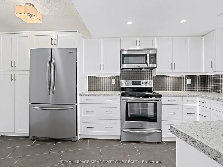 1230 Marlborough Ct #506 — Photo 15