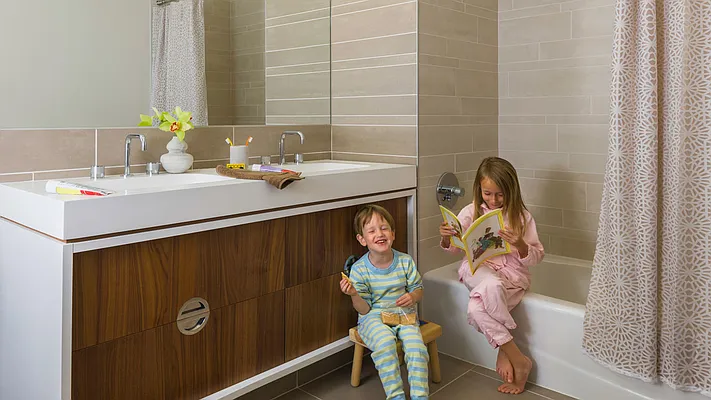 Rented by Gotham Organization | media 4