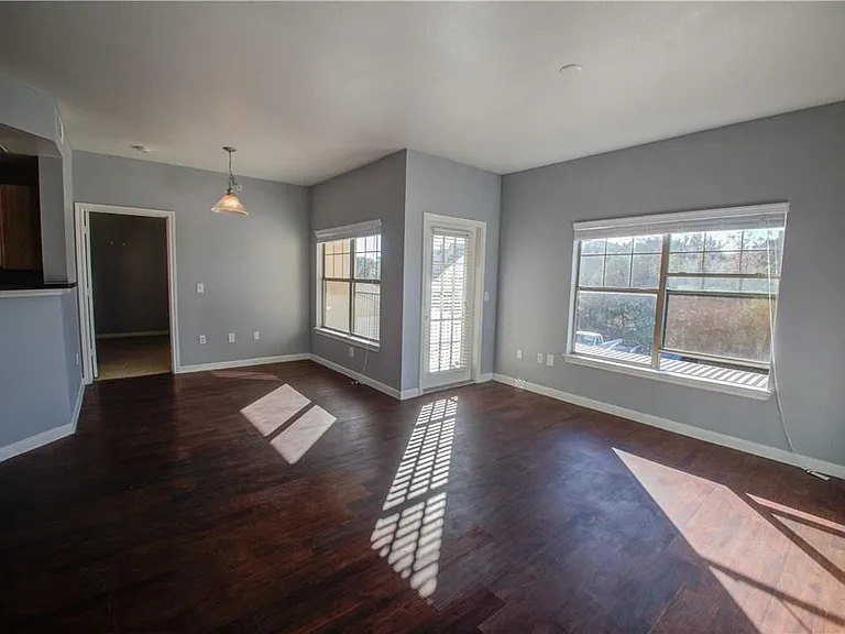 2320 Gracy Farms Ln #1321 — Photo 3