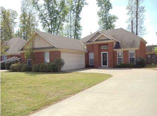 569 Ridge Park Dr, Montgomery, AL 36117