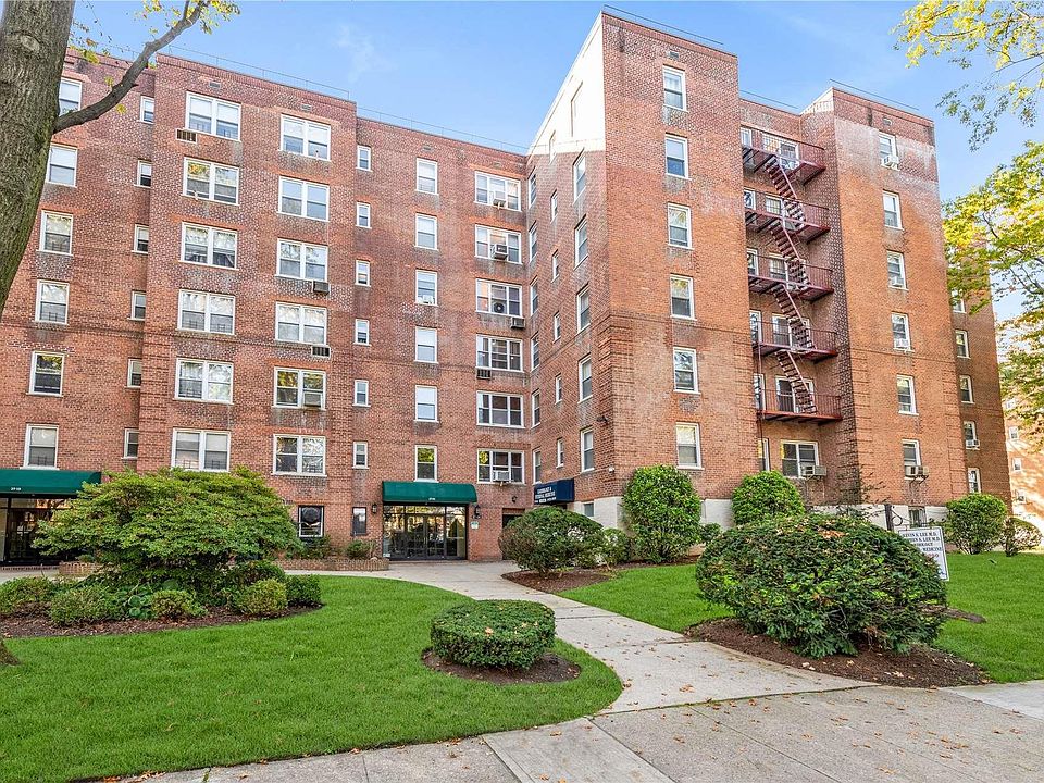 1st image of 27-04 Parson Blvd #4E