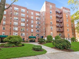 2704 Parsons Blvd APT 4E, Flushing, NY 11354