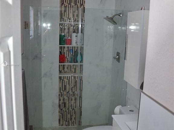 4th image of 11770 NW 38th Pl