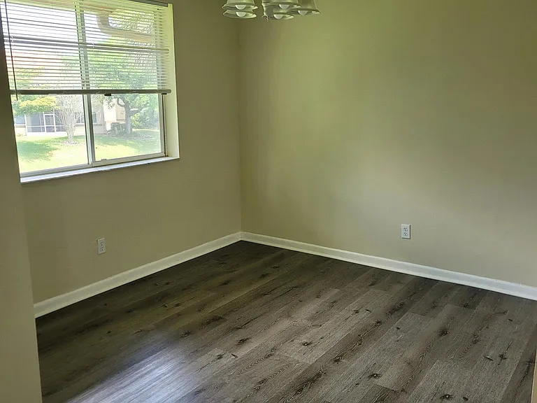 892 NW 92nd Ave — Photo 12