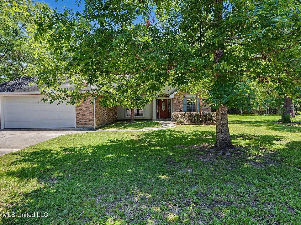1st image of 632 Kalipekona Ct