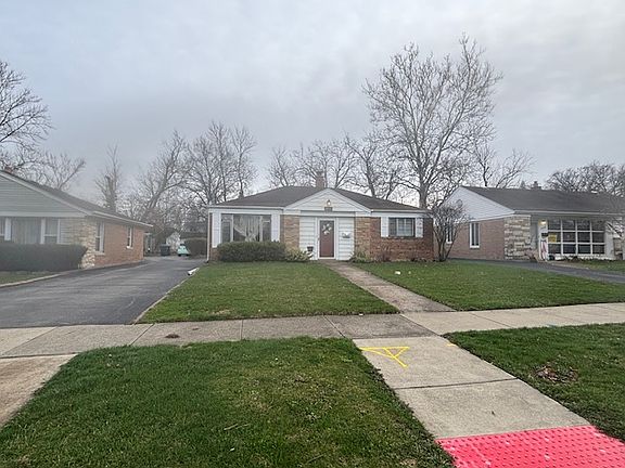 2nd image of 2223 Hawthorne Rd